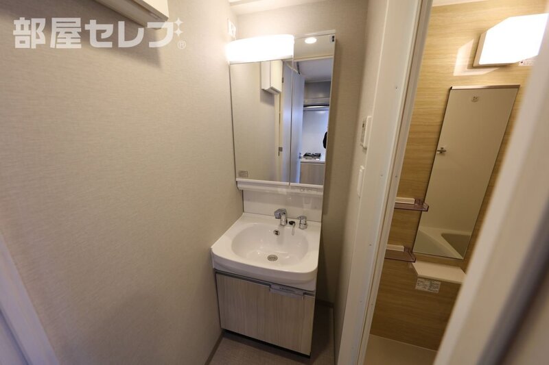 洗面設備　１２０２号室写真
