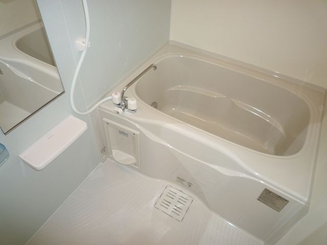 バス・シャワールーム　★浴室乾燥機能・追焚機能付き★