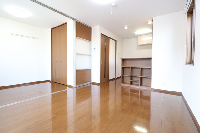 居室・リビング　リビング