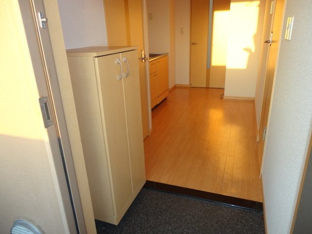 玄関　シューズボックスございます♪