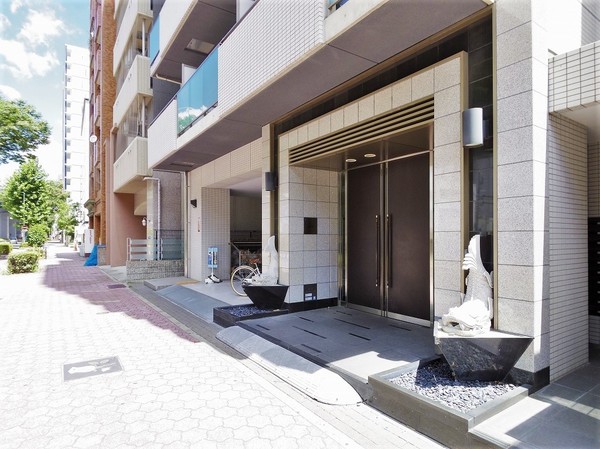 エントランス　エントランス