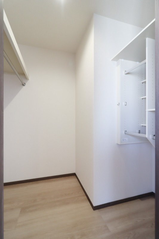 収納　図面と現状に相違がある場合には現状を優先