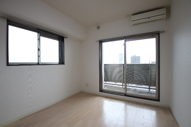 居室・リビング　※別部屋参考写真となります※