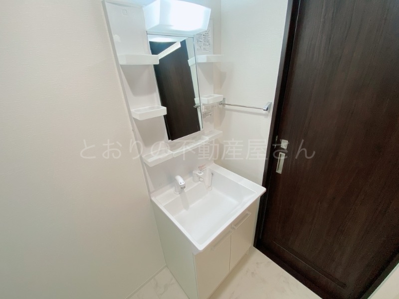 洗面設備　※カラーが異なる場合があります。