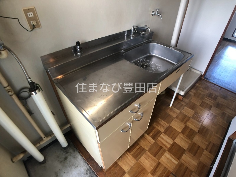 キッチン　同型別部屋写真・反転タイプ