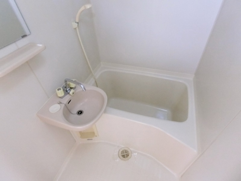 バス・シャワールーム　図面と現状に相違がある場合には現状を優先