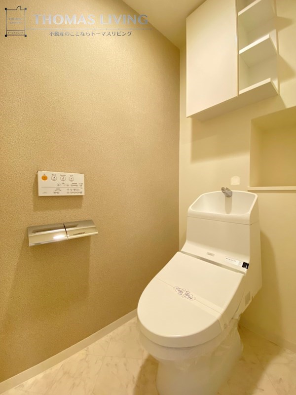 トイレ　※別号室の参考写真になります。