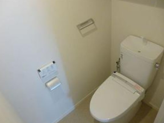 トイレ　☆温水洗浄便座付きトイレ☆