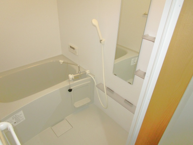 バス・シャワールーム　追炊き付！