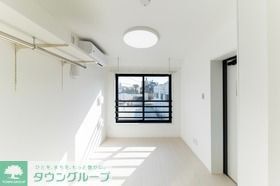 居室・リビング　お問い合わせは03-3317-3300まで。