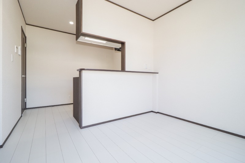 居室・リビング　図面と現状に相違がある場合には現状を優先