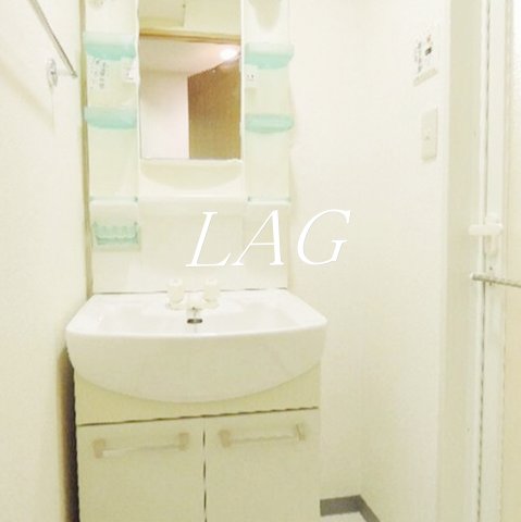 洗面設備　独立洗面台です。