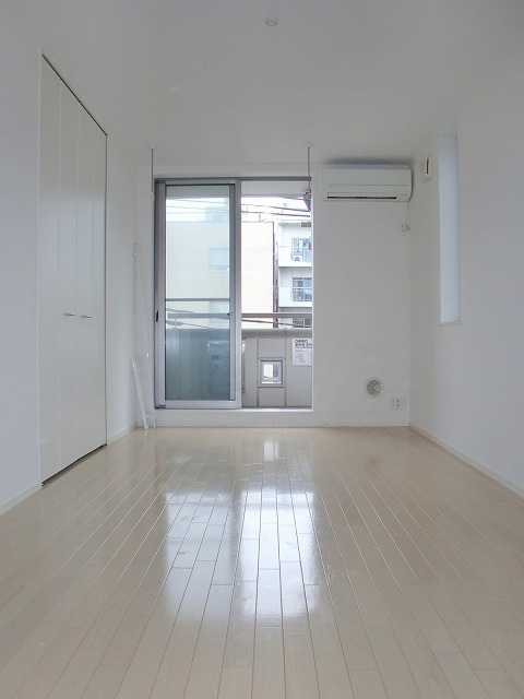 その他部屋・スペース　★洋室８帖★