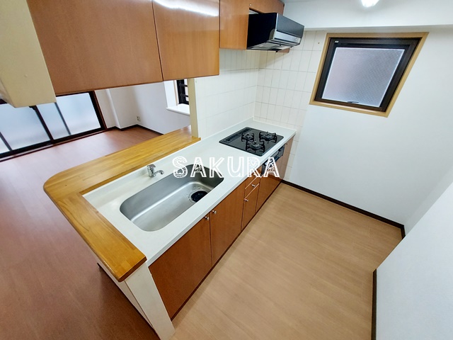 キッチン　広々使える快適な調理スペースです♪