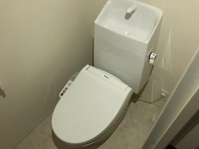 トイレ　トイレ