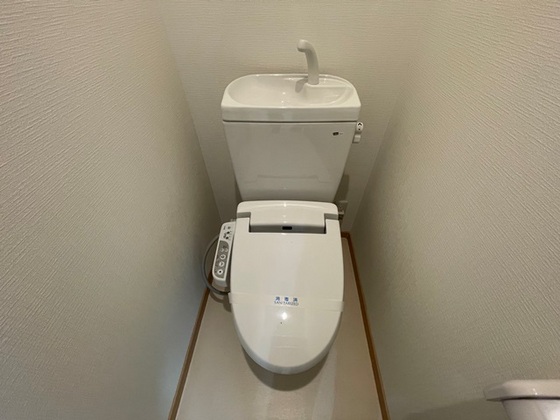 トイレ　※別号室のお写真です。