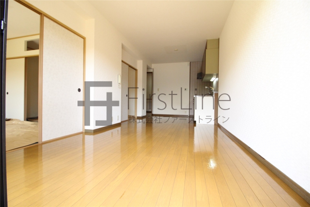 居室・リビング　別号室の写真です