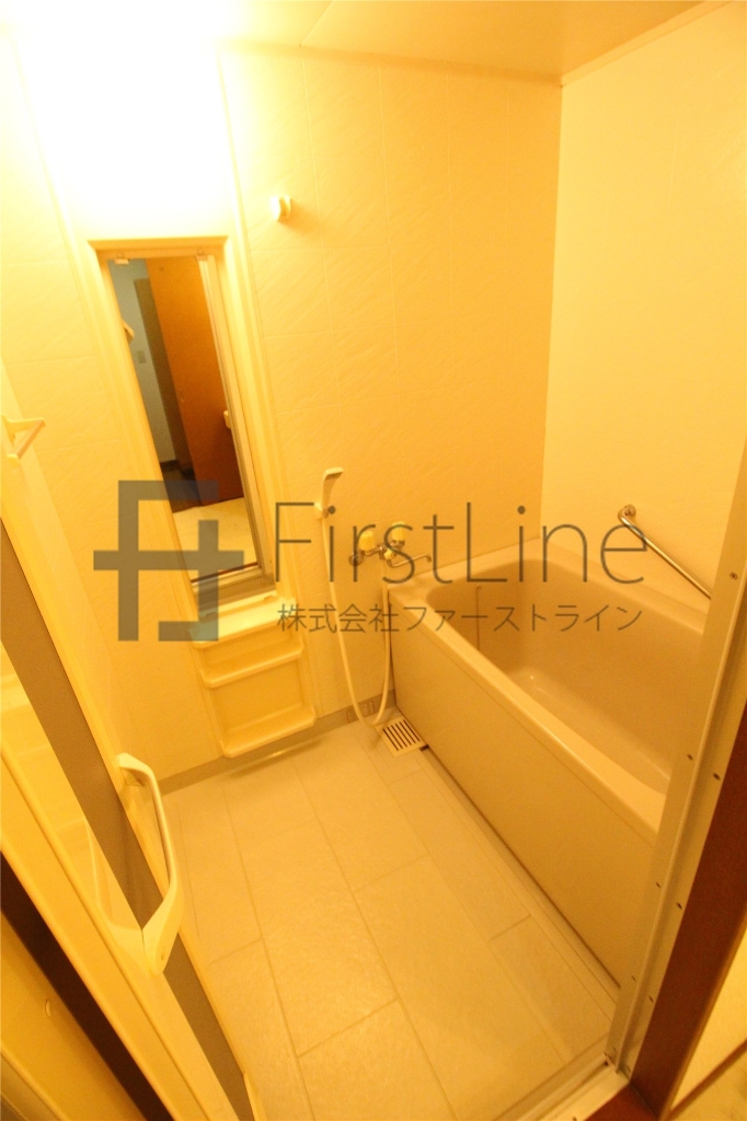 バス・シャワールーム　別号室の写真です