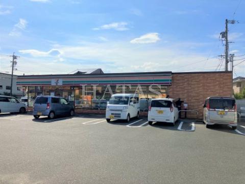 コンビニ　セブン－イレブン　西尾徳次町店（コンビニ）まで200m