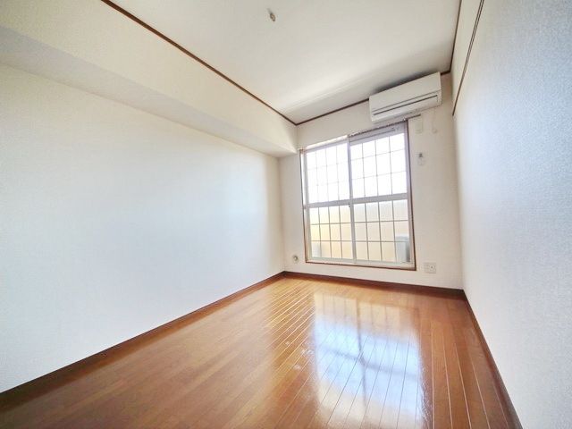 居室・リビング　★エアコン付きの居室★