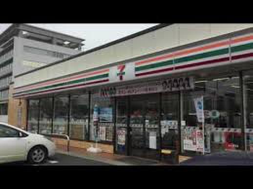 コンビニ　セブンイレブン小松日の出２丁目店（コンビニ）まで450m