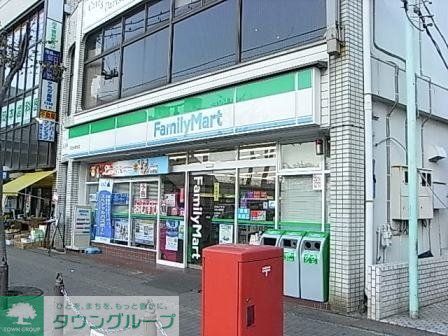 コンビニ　ファミリーマート（コンビニ）まで250m