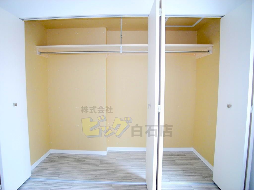 収納　広々クローゼット完備しています♪