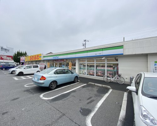 コンビニ　ファミリーマート 稔台一丁目店（コンビニ）まで221m