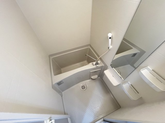 バス・シャワールーム　お風呂です