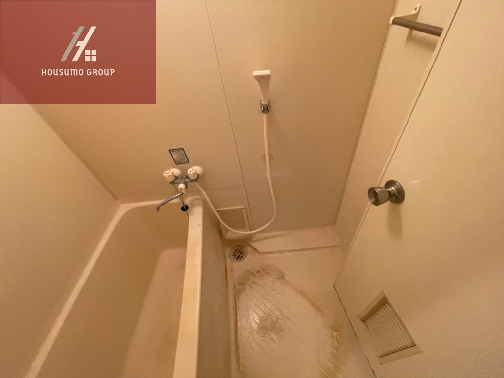 バス・シャワールーム　清潔感のあるトイレです