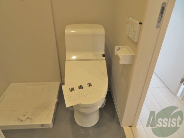 トイレ　トイレはお風呂と別に付いているので清潔に使えていいですね～