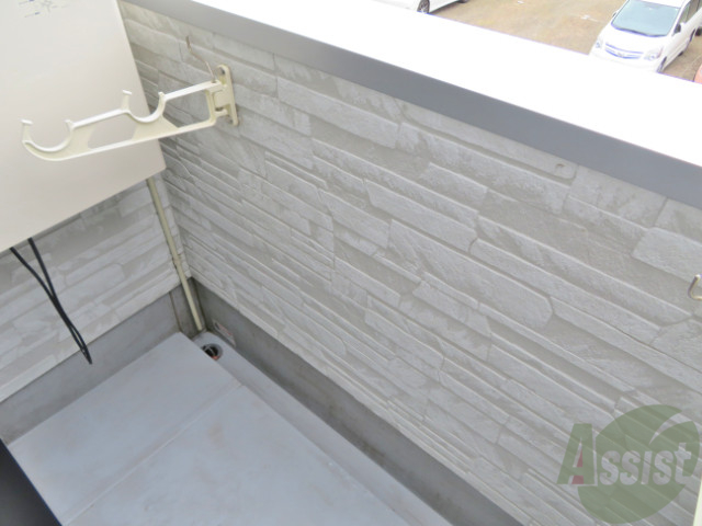 バルコニー　バルコニーがあるので洗濯物は外に干せますね～