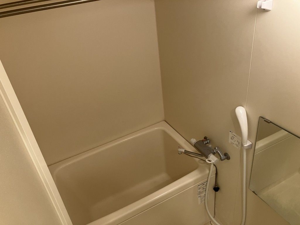 バス・シャワールーム　同物件別部屋写真