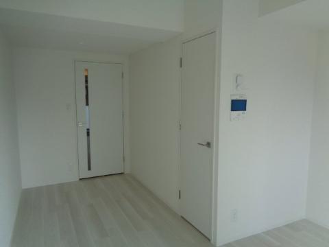 居室・リビング　室内