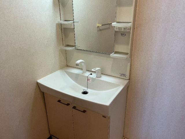 洗面設備　洗髪洗面化粧台