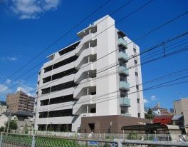 建物外観　ブルースカイ　板橋区板橋1