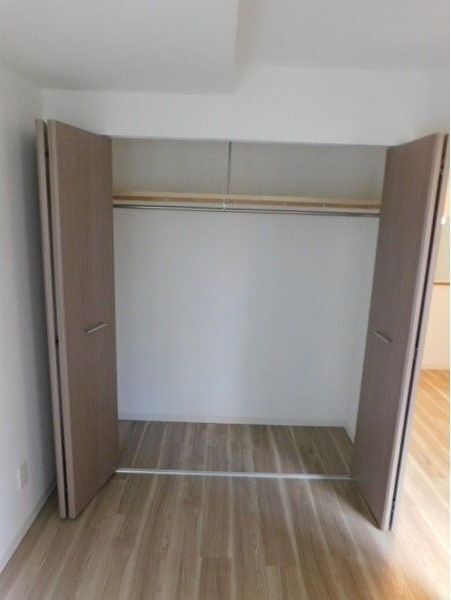 収納　※写真は別号室です。