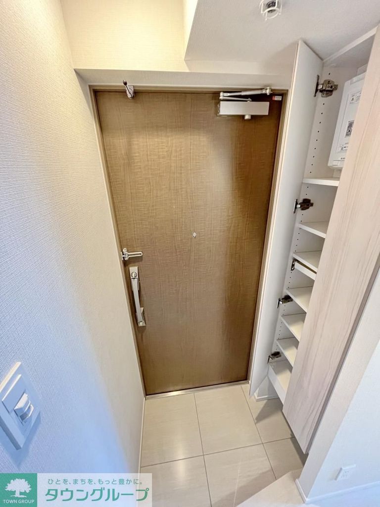 玄関　お問合せはタウンハウジングまで！※現地待合わせ相談可能