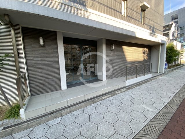 エントランス　レジディア玉造　エントランス