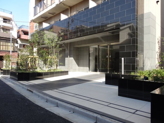 エントランス　エントランス