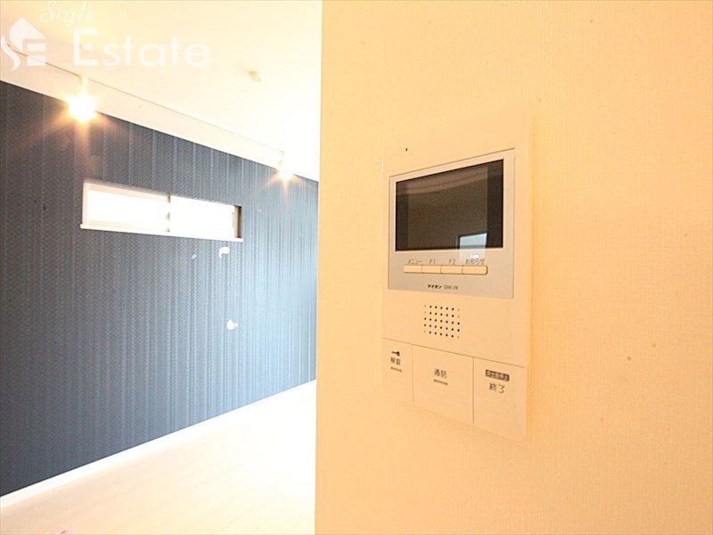 セキュリティ　モニター付きインターホン