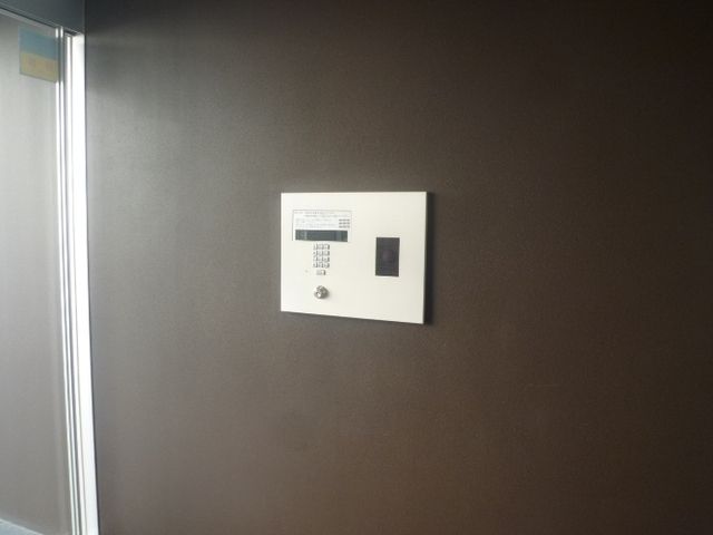 エントランス　オートロック