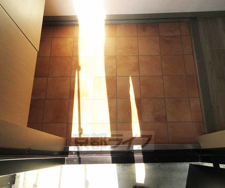 玄関　来客にも安心の玄関スペースです