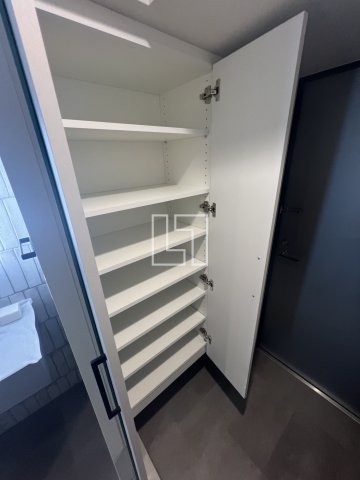 収納　アーバネックス本町II　シューズボックス