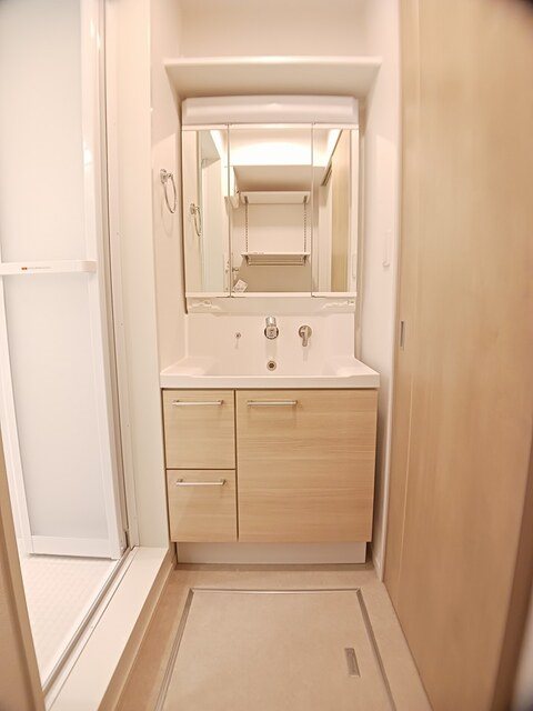 洗面設備　洗髪洗面化粧台