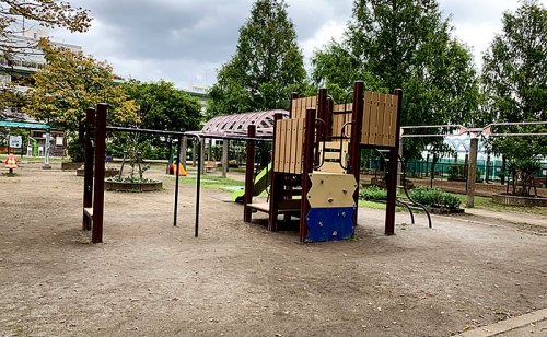 公園　落合中央公園（公園）まで925m