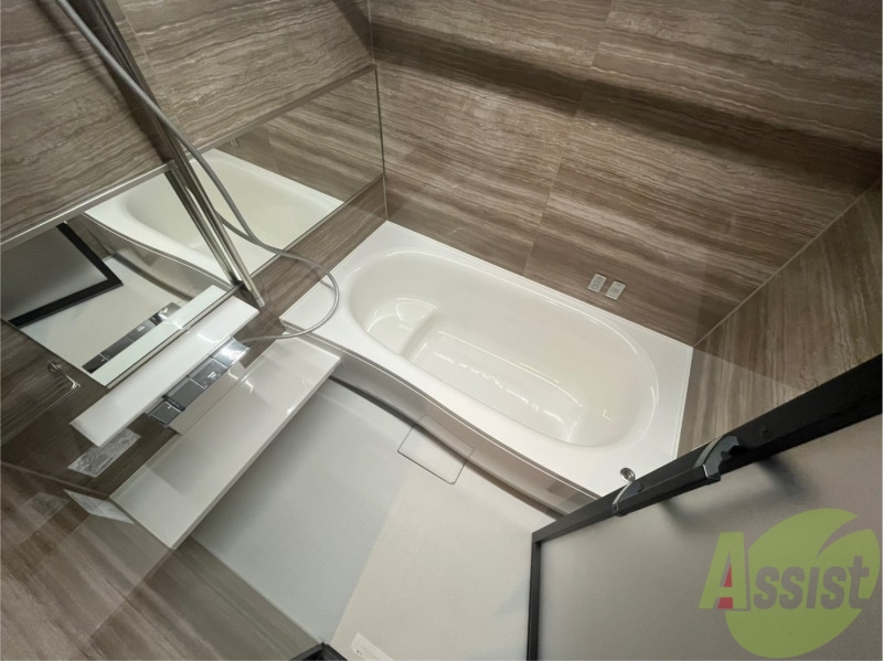 バス・シャワールーム　お風呂になります。一日の疲れを癒してくださいね。