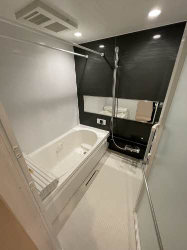 バス・シャワールーム　追い焚き機能付き