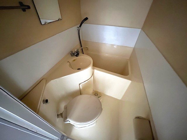 バス・シャワールーム　落ち着いた空間のお風呂です