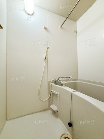 バス・シャワールーム　綺麗なお風呂です♪